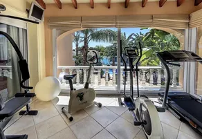 Villa 'Luxury Xenofilia Lll' with Mountain View, Wi-Fi and Air Conditioning - Image 2