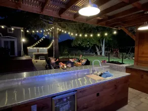 fantastic location with walking distance to the village - Image 5