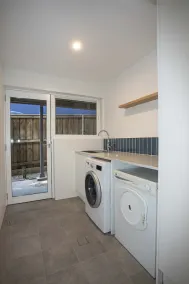 The Beach House North Avoca - Image 4
