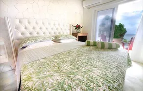 ocean front villa, 7bed with chef/housekeeping service. - Image 5
