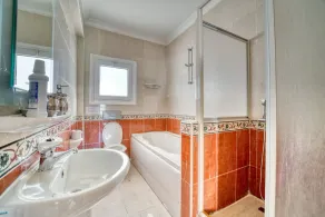 Spacious 3-bedroom apt., center of Kyrenia, sleeps 6, 5-star satisfaction rates - Image 2
