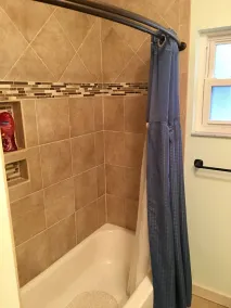 Waterfront Apartment - Image 4
