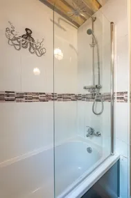 Stunning- The Nautilus Bungalow Cowes IOW - Image 3