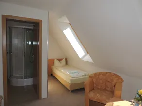11 single rooms lake view comfort - Insel-Hotel Dobbertin - Image 5