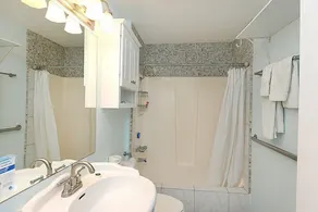 Dejligt hjem, 1/2 blok til stranden, aircondition, kæledyr tilladt, WIFI. - Image 5
