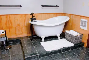 Cozy Lodge on Fort Gibson Lake. Pet-Friendly! - Image 4