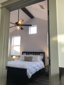 750 Quadratmeter, 1 Schlafzimmer - Brandneue Konstruktion! - Image 5