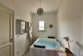 Blue House, prestigefyldte villa med privat pool og spa i Terra Sessana Resort - Image 4