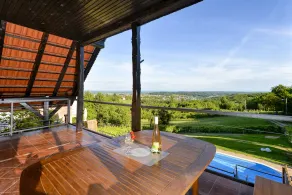 Twin Oasis Retreat with Pool & Spa - Happy Rentals - Image 2