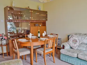 2 bedroom accommodation in Freshwater - Image 4