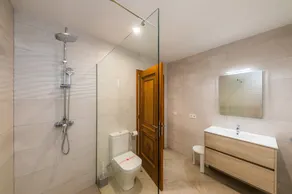 Casa de vacaciones Finca Goet con vistas a la montaña, piscina y Wi-Fi - Image 4