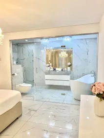 Romantic luxury suite - 5 minutes from the center - Image 3