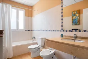 Villa 'Sol, Playa Y Diversion En Roche' mit privater Terrasse, WLAN und Klimaanlage - Image 2