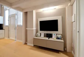 Milan Style loft in great location - Image 2