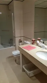 APPARTEMENT DE LUXE À LA FRONTIÈRE DE LA MER POUR 6 PERSONNES - Image 2