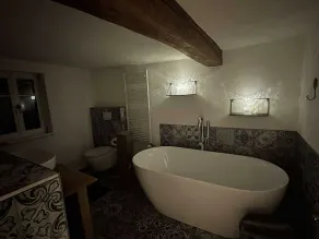 5* Romantisches Ferienhaus von 1623 - Kaminofen & Infrarotsauna & Hot Tub - Image 3