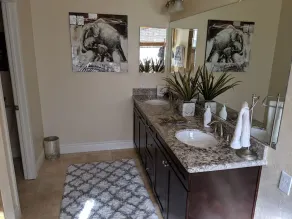 Mendoza Residence, our Great & Spacious Home in Southern Mesa - Image 4