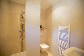 Hamlet hus med swimmingpool, rolig beliggenhed med udsigt, nær Gordes - Image 3