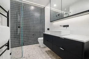 Brand new 1 bedroom opposite Long Reef Golf Club - Image 2