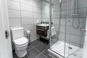Celador Apartments - Sussex House - Image 2