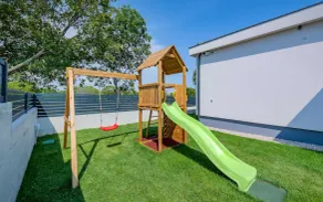 Villa Bambina with Heated Pool - Image 2