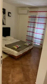 Villa climatisée avec piscine sécurisée , 12 personnes, 5mn plage WIFI, Internet - Image 3