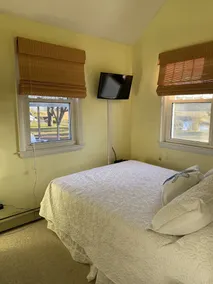Why rent a Hotel when you can have a whole House!! - Image 4