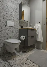 Cozy Studio Apartment - Image 3