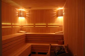 Edis Premier Hotel - Image 3