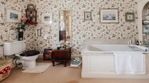 Georgian Old Rectory with heated Pool\n82  5 Star Reviews on Trip Advisor - Image 3