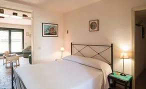 Hus med stor Middelhavet have, kun få skridt fra havet af Riviera af Citroner og ETNA, halvvejs mellem Catania og Taormina. Gratis Wi-Fi. - Image 4