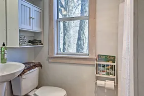 Forest Views! ‘The Woodshop’ Robbinsville Cabin - Image 2