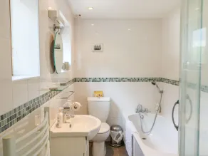 WOODSTOCK COTTAGE, pet friendly, with open fire in Chardstock, Devon - Image 2