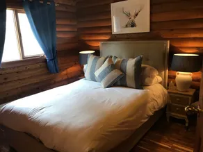 Stunning 3 Bedroom Lodge with Sauna ,Hot Tub and Lochside Leisure Deck - Image 3