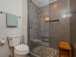 Two Bedroom Cottage Close To Town - Image 3