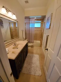 Beautiful Saltwater Canal House - Image 4