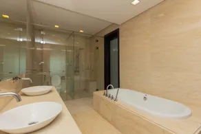 Straits Quay Waterside Suites - Image 4
