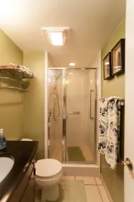 Modern, renoviert, Meerblick, komfortabel und praktisch - Image 3