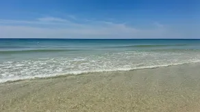 Beachfront Condo Breathtaking Views Perfect Escape - Image 1