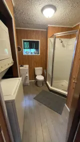 Relaxing 2 bedroom cabin near Burr Oak State Park - Image 2