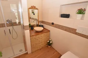 Beautiful private villa with A/C, private pool, WIFI, TV, veranda, pets allowed and panoramic view - Image 3