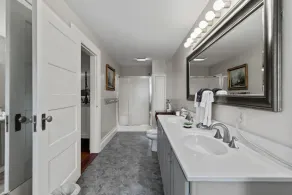 \"SABINO\" 1 Bdrm Suite - Image 5