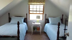 Classic Chappy Beach House, grandes vues sur l'eau, près de l'eau - Image 5