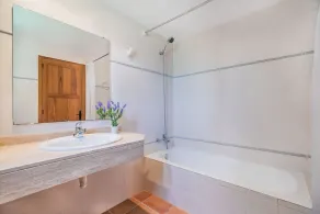 Ca'n Mateu, villa avec piscine privée, jacuzzi et terrasses à Pollença - Image 5