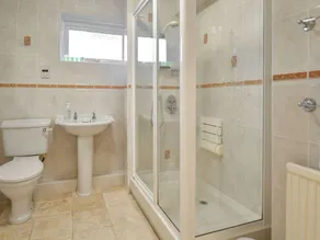 3 chambres à coucher à Rustington - Image 2