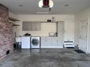 Private 3Bd Home with a Fenced Yard in Quiet, Convenient Walkable Neighborhood - Image 3