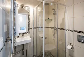 Stylish & Modern Carvoeiro Villa 2 Bedrooms Villa Benagil Stunning Views - Image 2