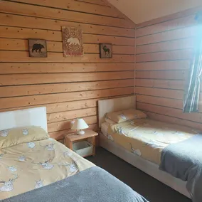 3 bedroom log cabin in Mid Wales with hot tub - Image 5