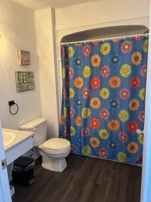 Little Haven Cottage - Ocean view 2 bedroom cottage with beach access. - Image 3