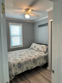 Centralized Family Friendly Home, minutes from all attractions! - Image 3